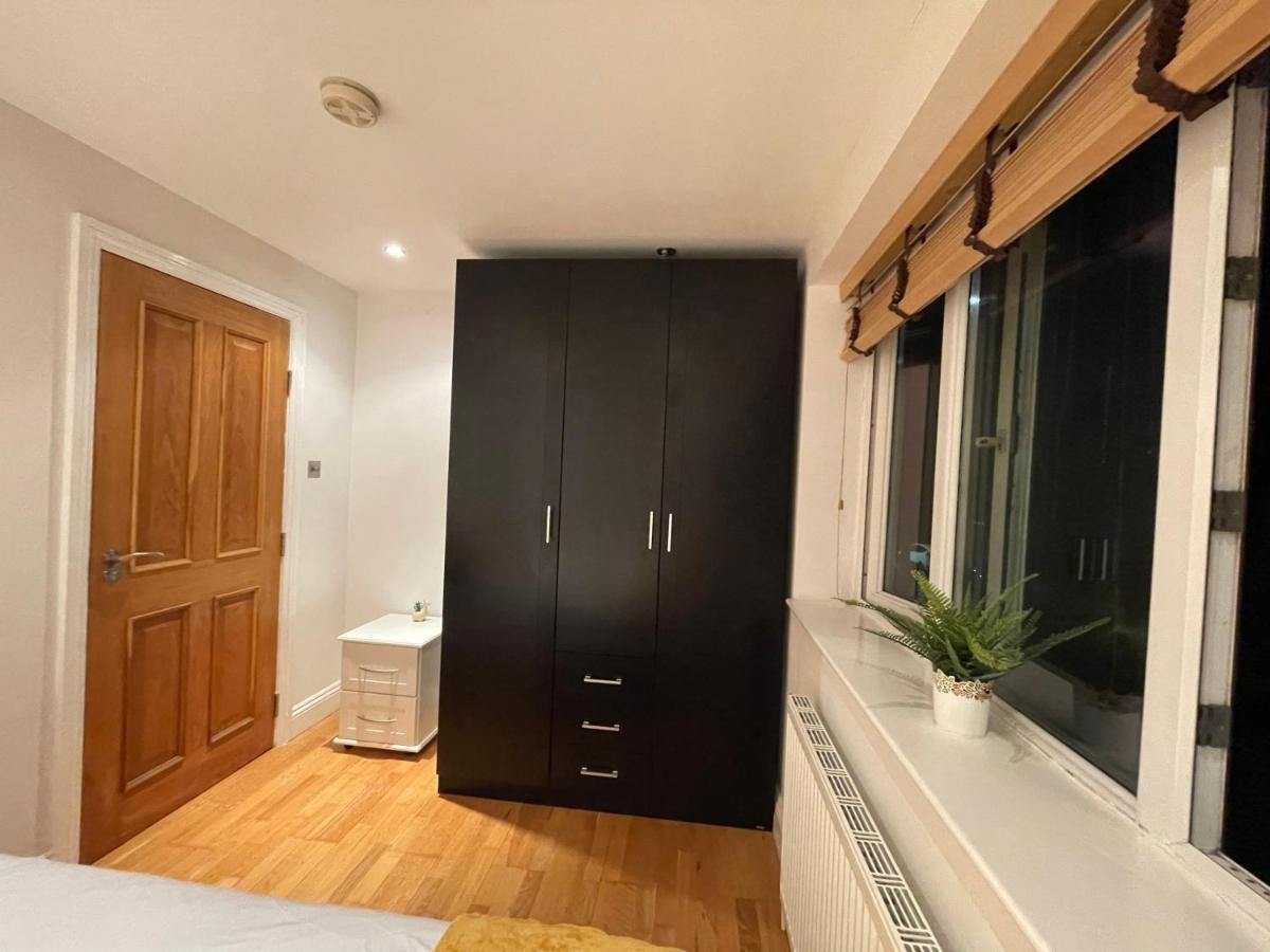 Beautiful & Luxurious Apartment In Richmond Richmond  Bagian luar foto